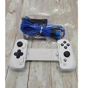 Razer Kishi V2 Pro Xbox Gaming Controller for Android White Very Good Condition